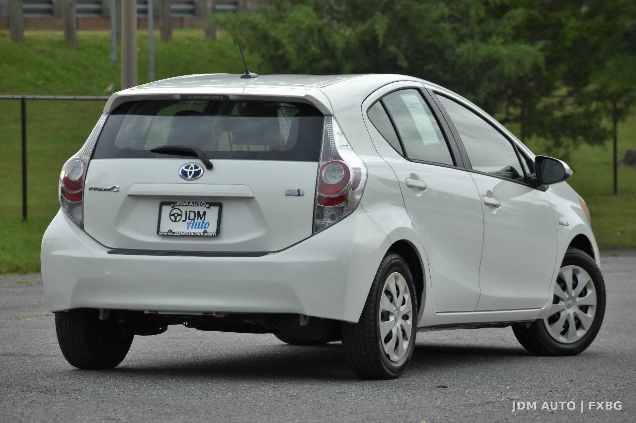Used 2012 Toyota Prius C Three FWD image 5