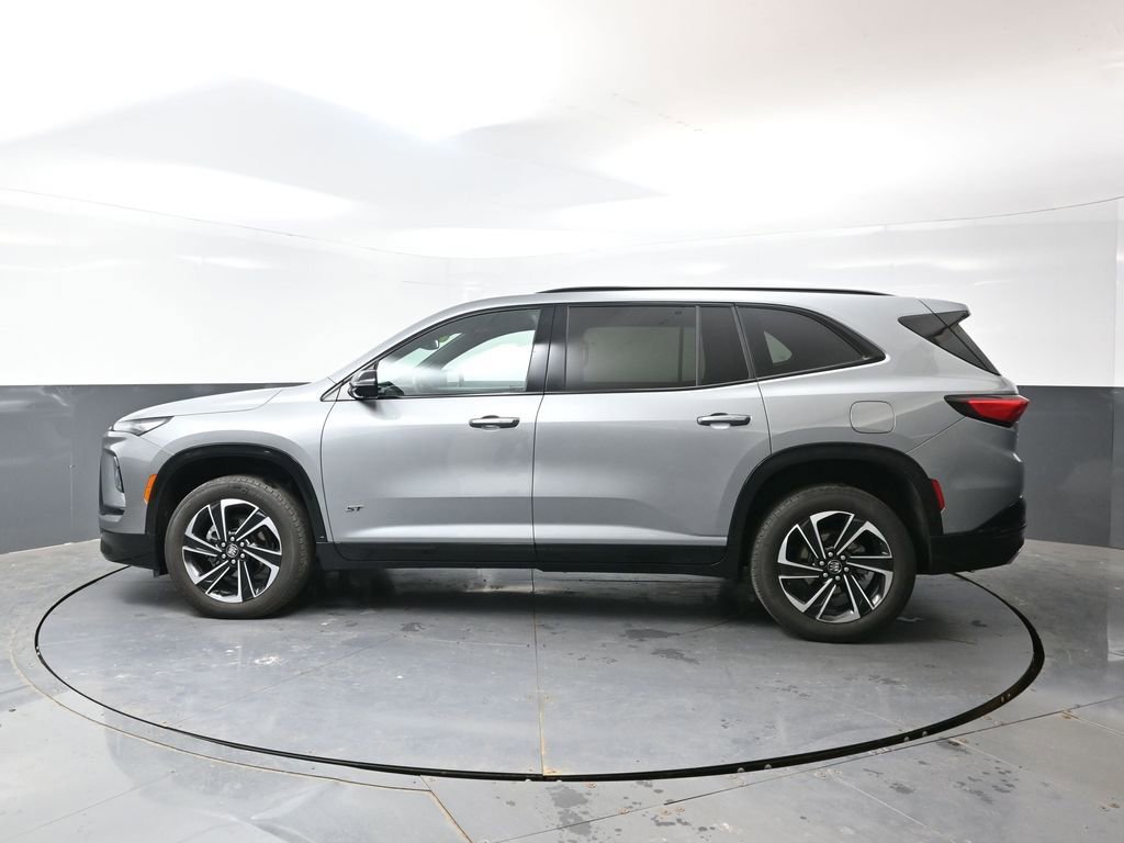 Used 2025 Buick Enclave Sport Touring AWD/4WD image 11