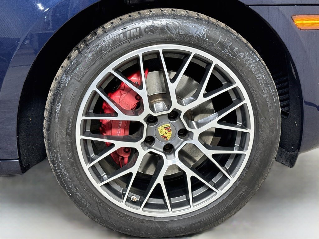 Used 2018 Porsche Macan GTS AWD/4WD image 30