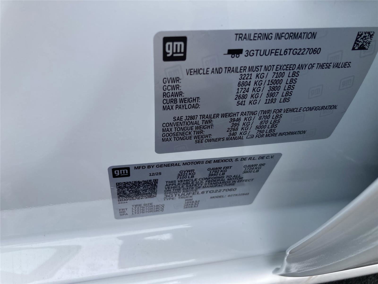 New 2026 GMC Sierra 1500 AT4X image 12