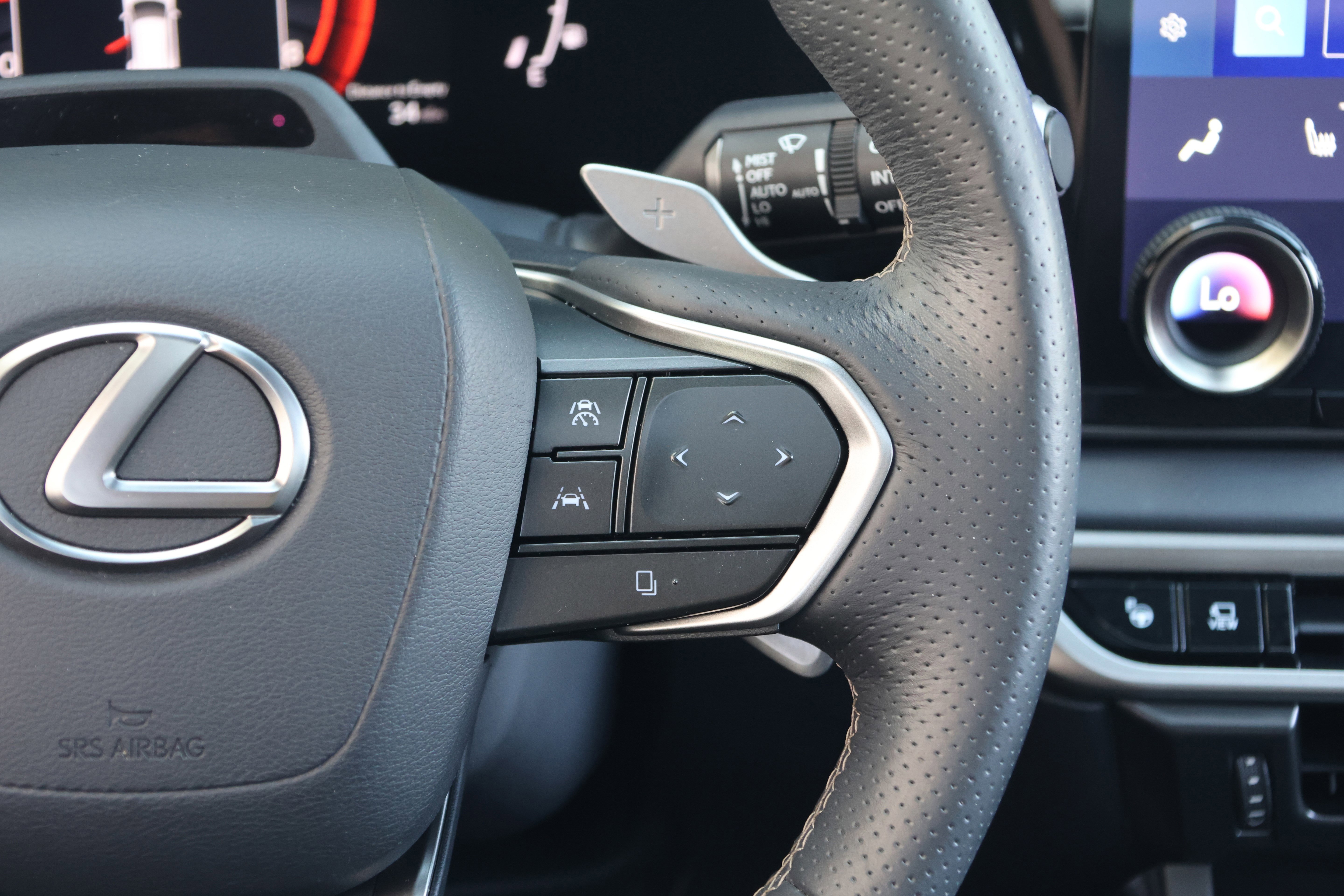 Used 2023 Lexus RX 350 F Sport w/ Cold Area Package AWD/4WD image 21