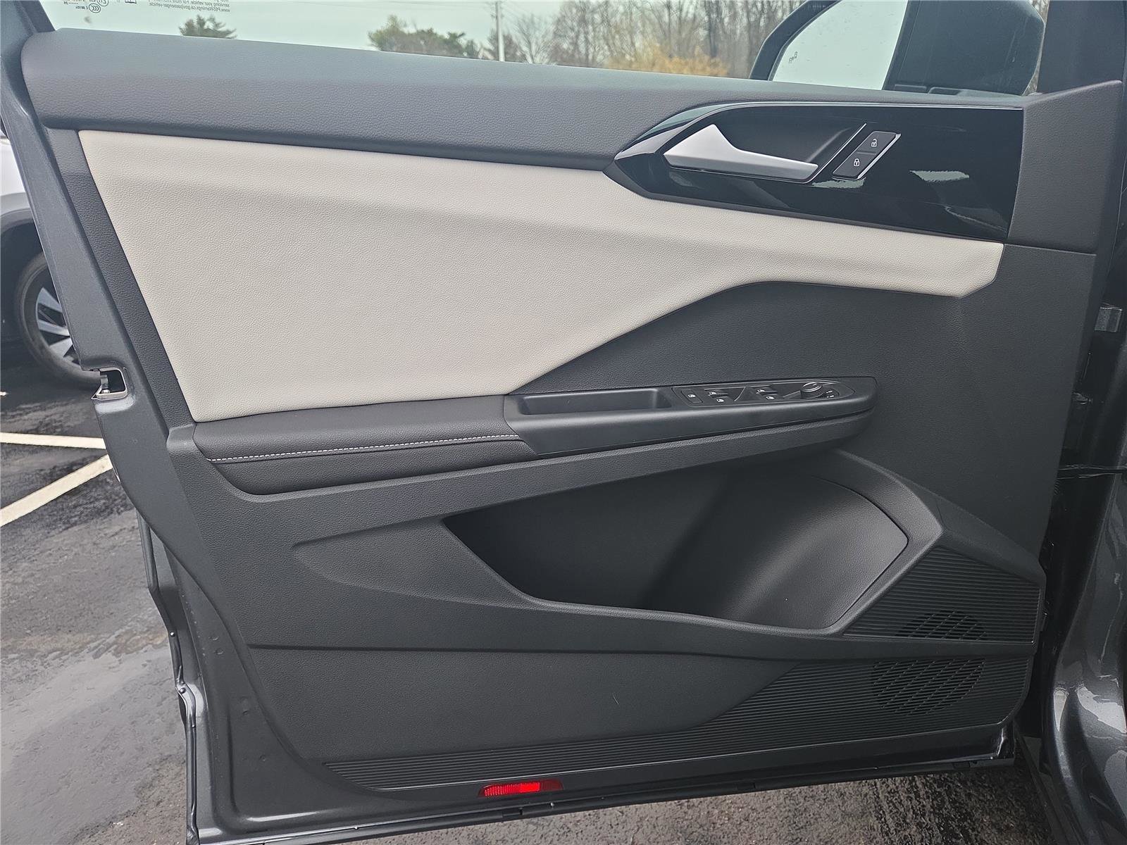 New 2026 Volkswagen Taos S image 12