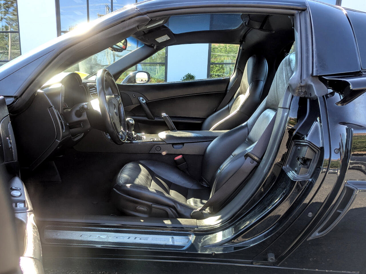 Used 2005 Chevrolet Corvette Coupe w/ Preferred Equipment Group image 12