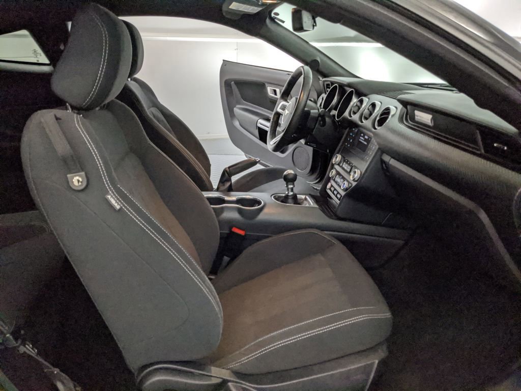 Used 2019 Ford Mustang Coupe image 18