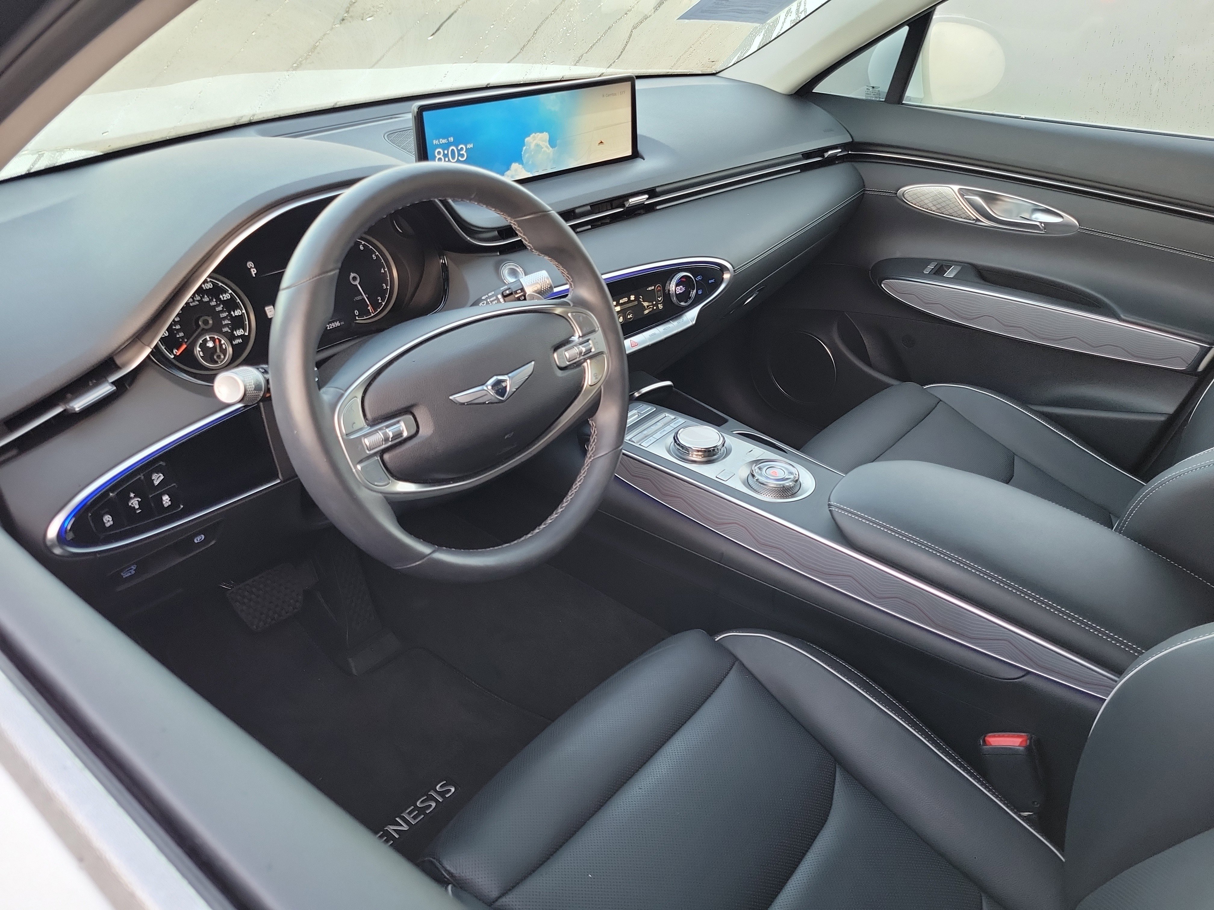 Certified 2024 Genesis GV70 2.5T w/ Advanced Package image 5