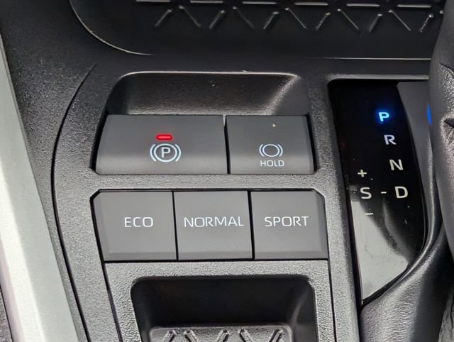 Certified 2025 Toyota RAV4 LE image 15