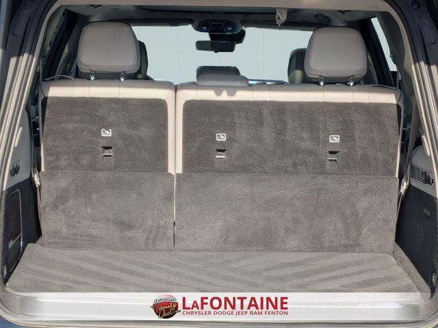 Used 2024 Jeep Grand Wagoneer Series II w/ Convenience Group III image 28