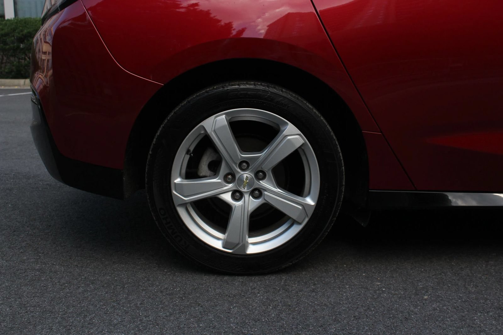 Used 2019 Chevrolet Volt LT w/ Power Convenience Package FWD image 5
