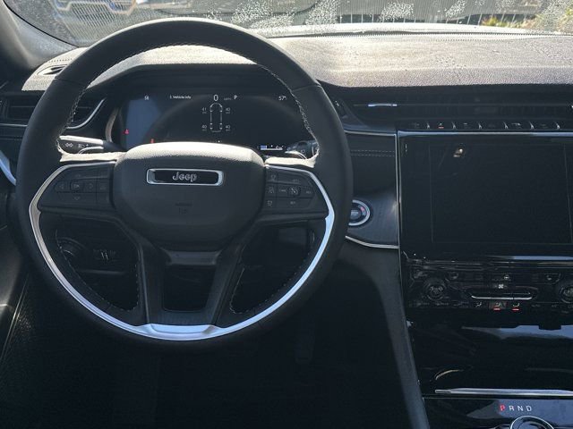 New 2025 Jeep Grand Cherokee L Altitude image 21