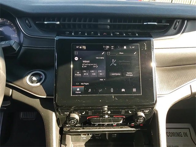 Used 2023 Jeep Grand Cherokee Altitude image 16