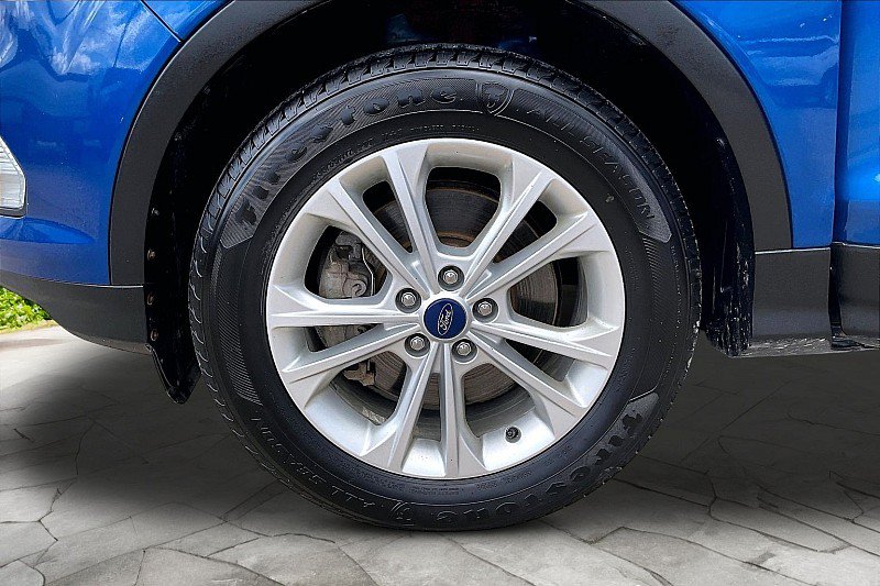Used 2017 Ford Escape SE AWD/4WD image 32