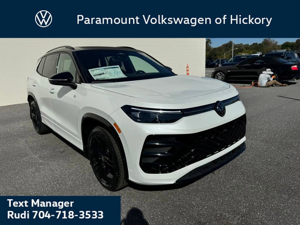 New 2026 Volkswagen Tiguan SE R-Line image 25