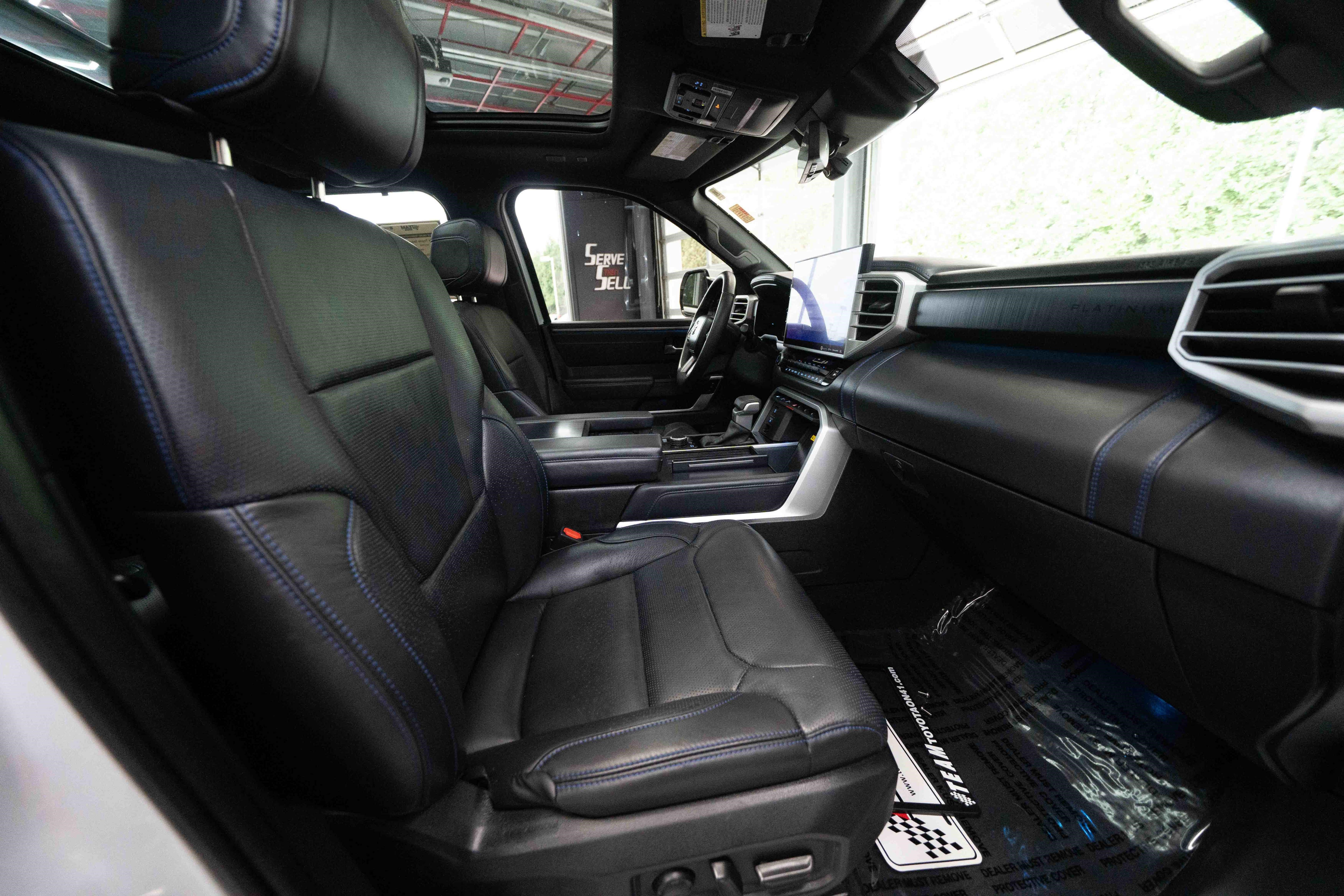 Used 2024 Toyota Sequoia Platinum AWD/4WD image 27