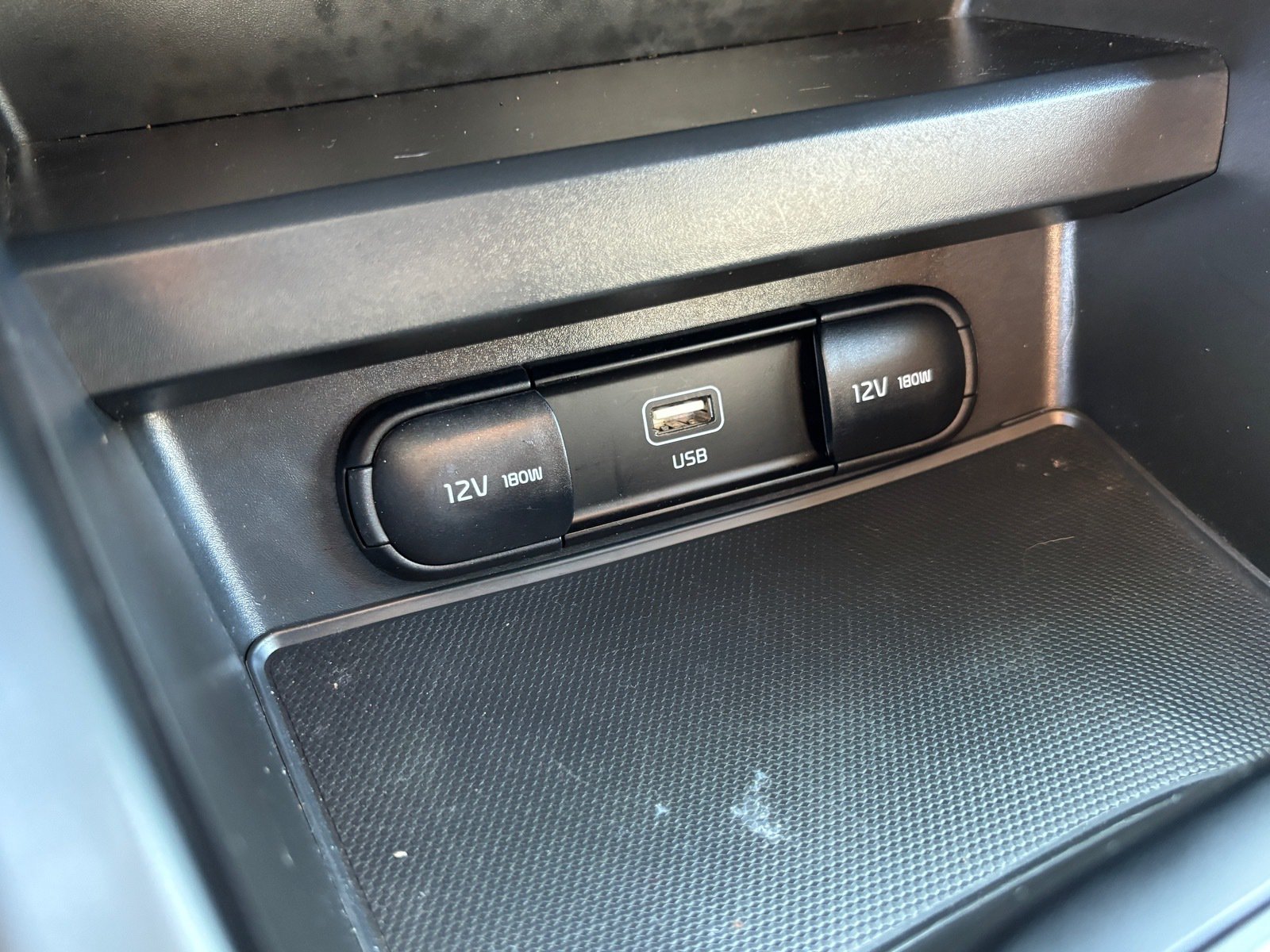 Used 2025 Kia Soul LX w/ LX Technology Package FWD image 15