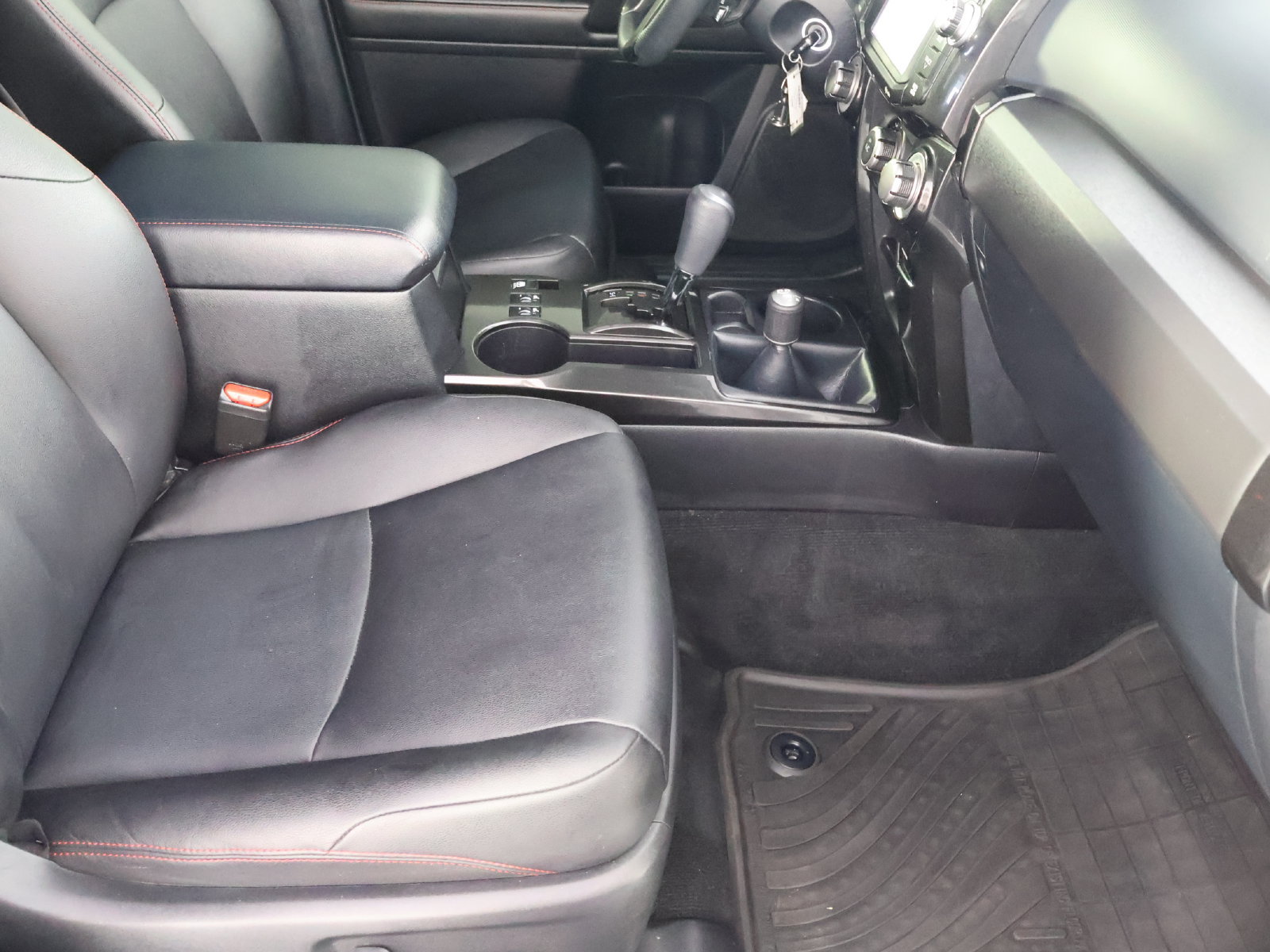 Used 2014 Toyota 4Runner Trail Premium AWD/4WD image 59