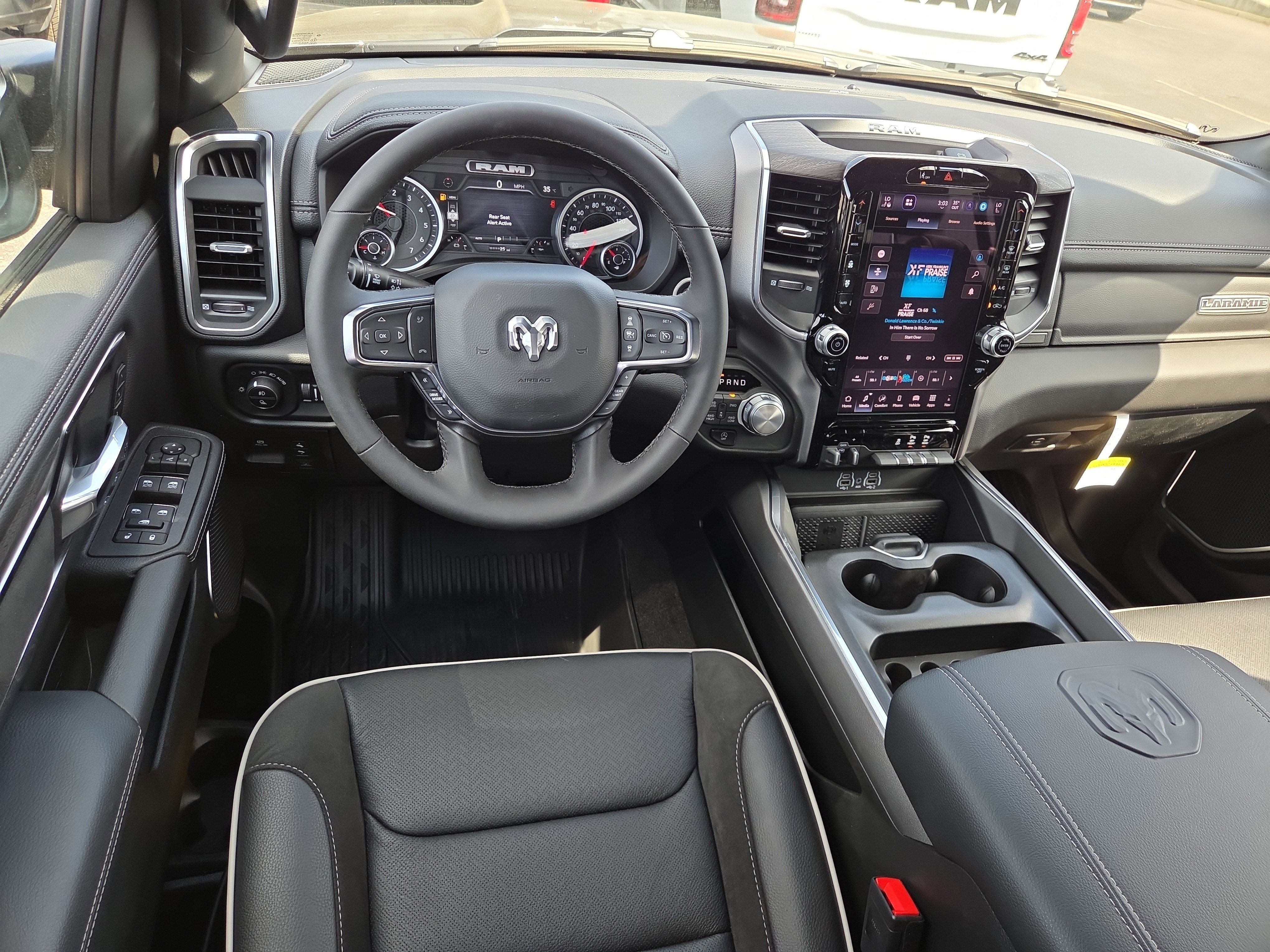 New 2026 RAM 1500 Laramie AWD/4WD image 7