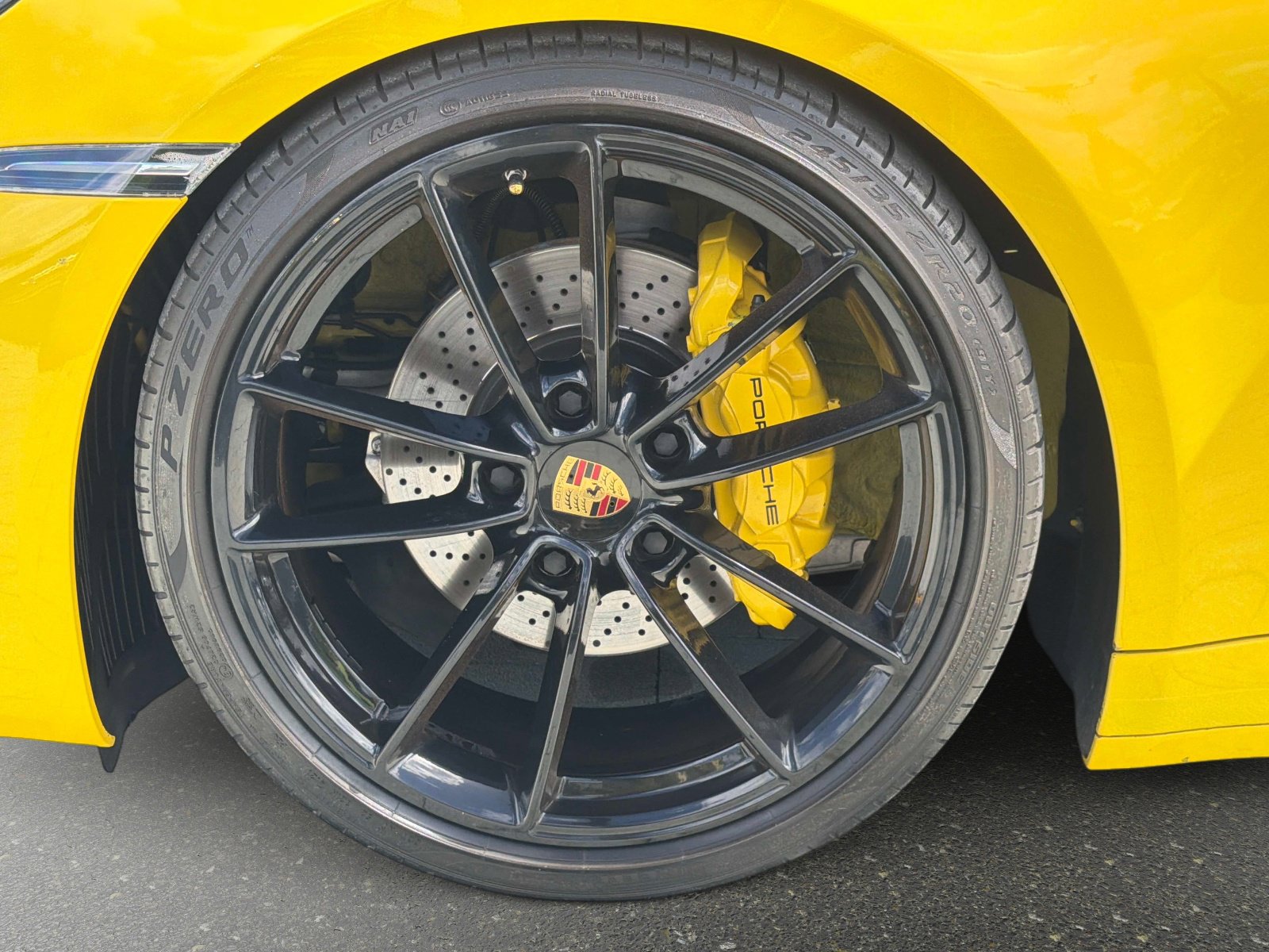 Used 2022 Porsche 911 Carrera RWD image 11