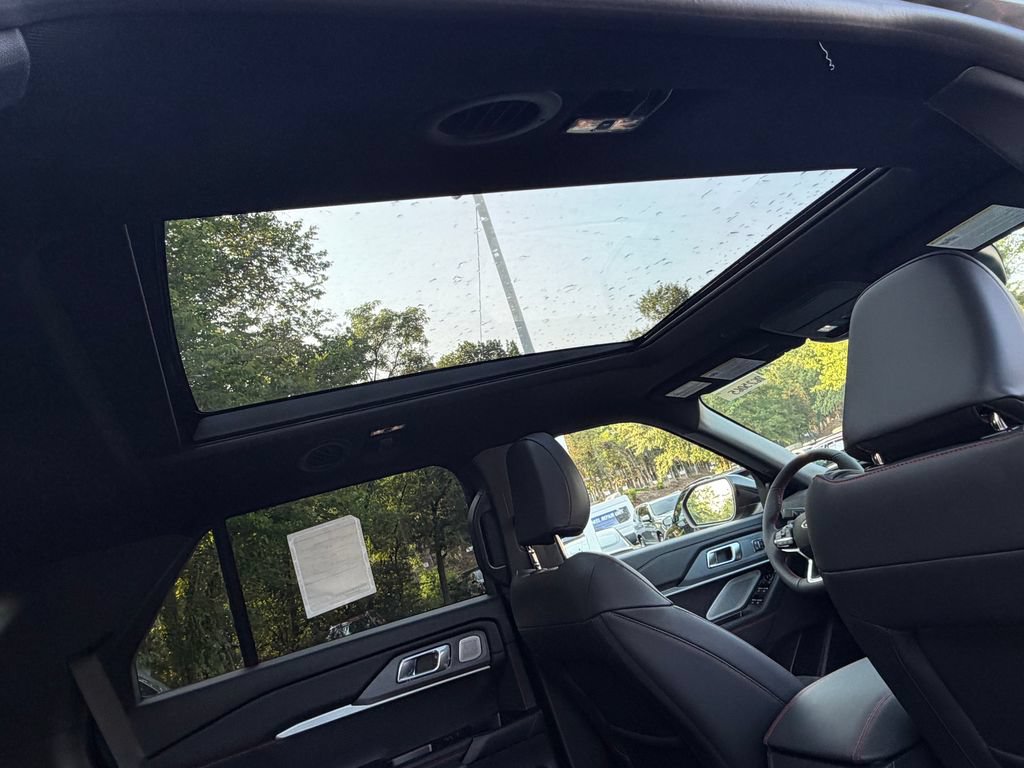New 2026 Ford Explorer ST w/ Sun And Sound Package AWD/4WD image 8
