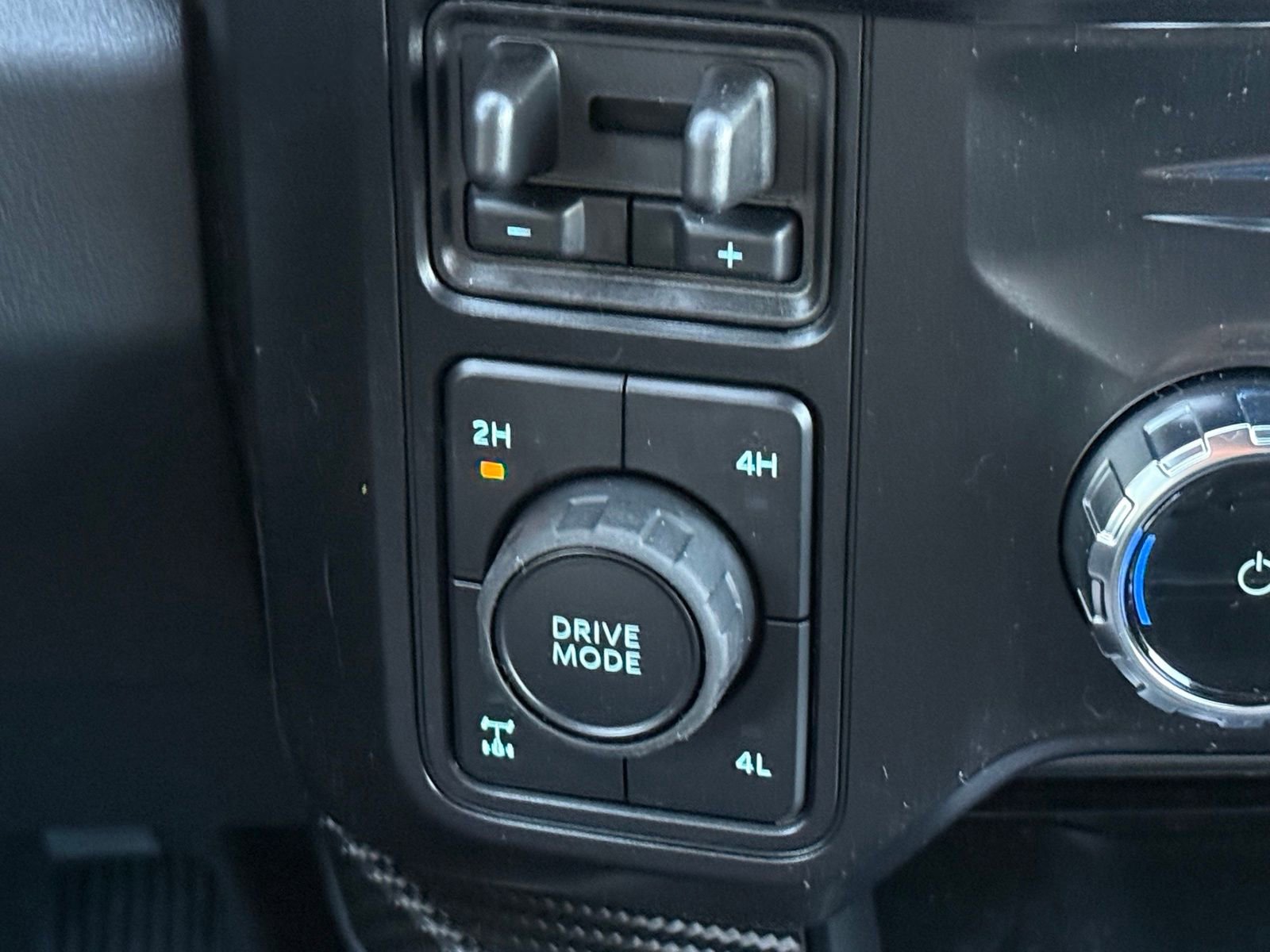 New 2026 Ford F250 4x4 Crew Cab Super Duty image 31