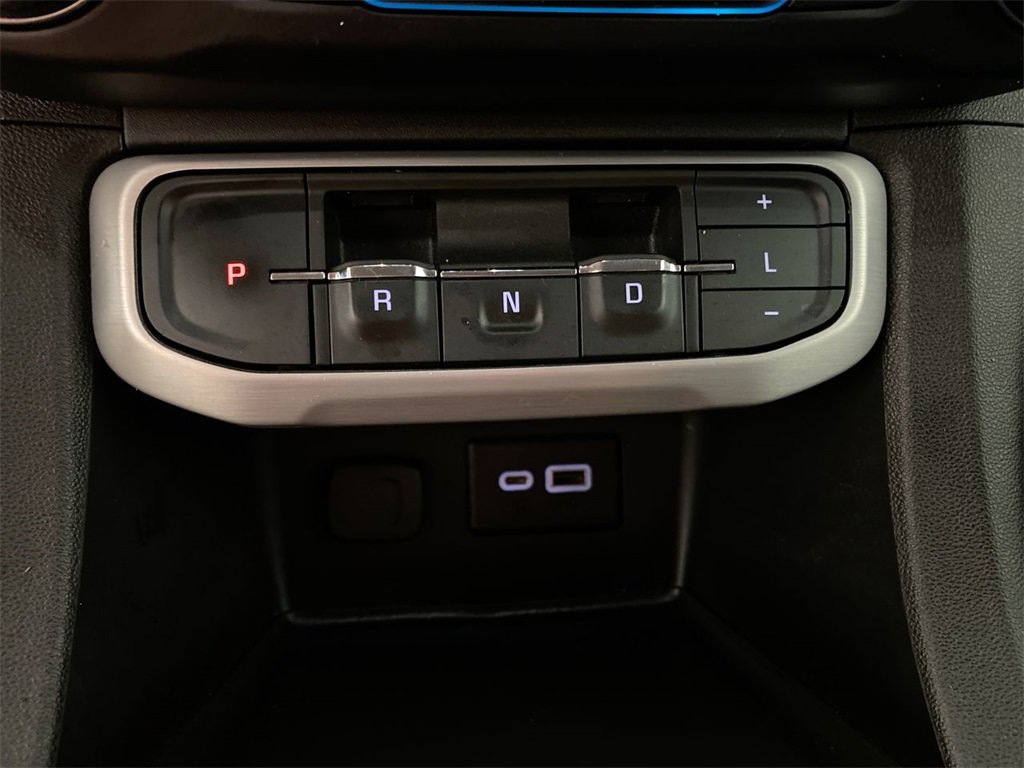 Certified 2023 GMC Acadia SLE w/ Driver Convenience Package image 19