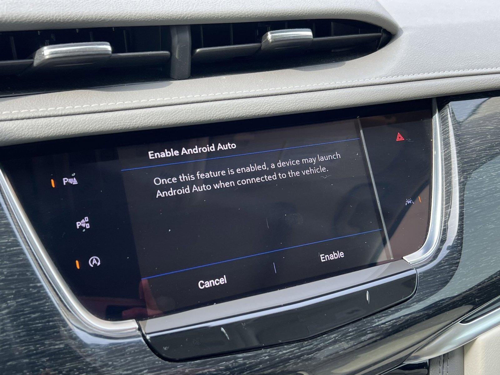 Used 2021 Cadillac XT6 Premium Luxury image 17