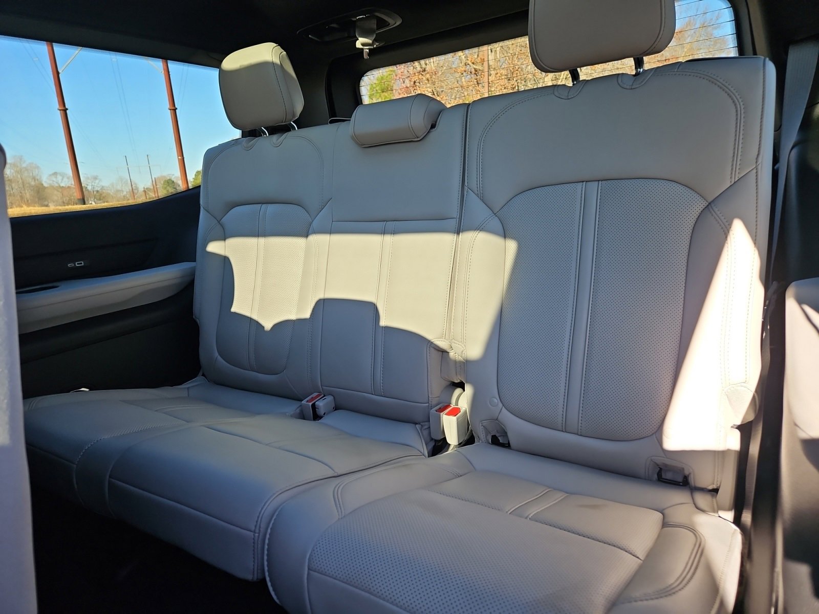 New 2025 Jeep Wagoneer 4WD w/ Premium Group I image 20