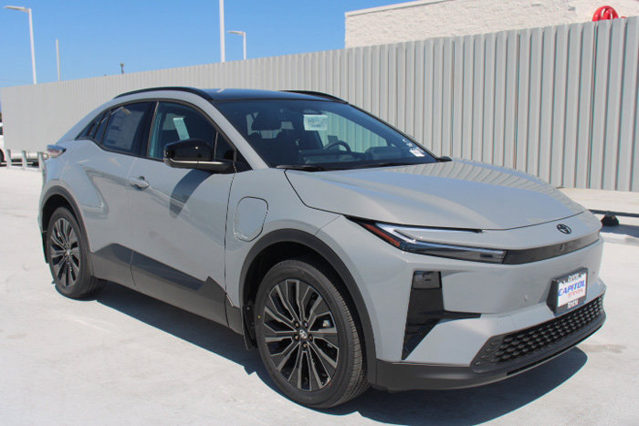 New 2026 Toyota C-HR AWD/4WD image 2