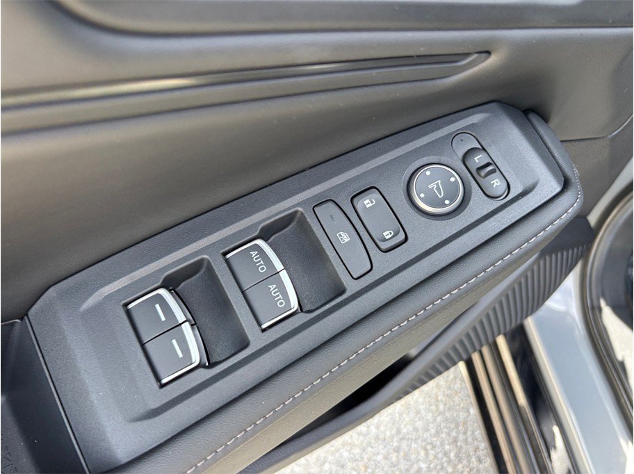 Used 2025 Honda Accord Sport image 19