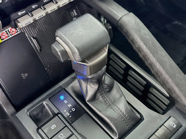 Certified 2025 Toyota Tacoma SR5 RWD image 18