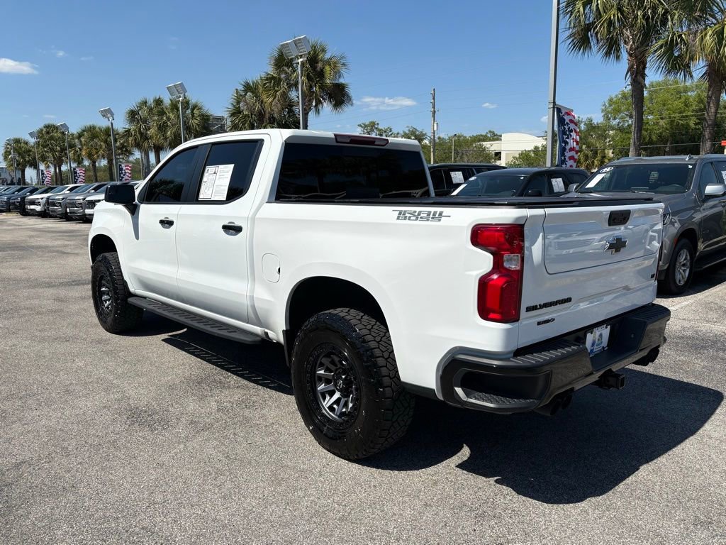 Used 2024 Chevrolet Silverado 1500 LT Trail Boss w/ Convenience Package II image 5