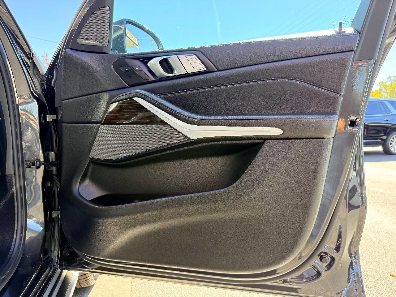 Used 2020 BMW X7 xDrive40i w/ Luxury Seating Package image 40