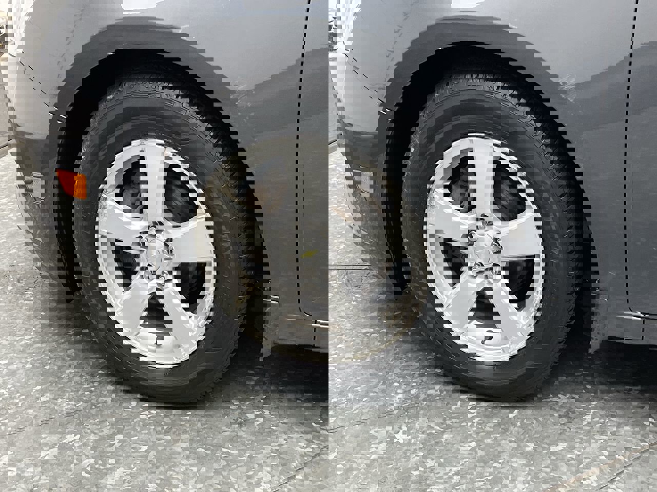 Used 2013 Chevrolet Cruze LT w/ Enhanced Safety Package FWD image 26