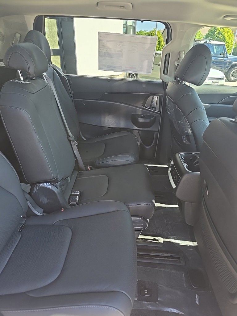 New 2026 Kia Carnival SX Prestige image 11