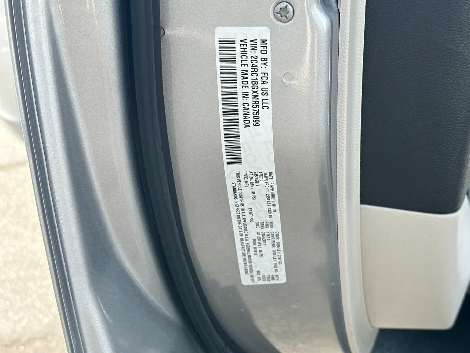 Used 2021 Chrysler Pacifica Touring-L FWD image 33
