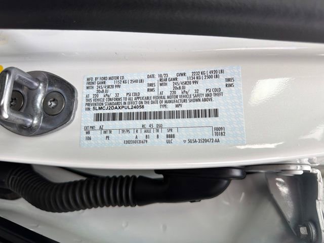 Used 2023 Lincoln Corsair Reserve image 35