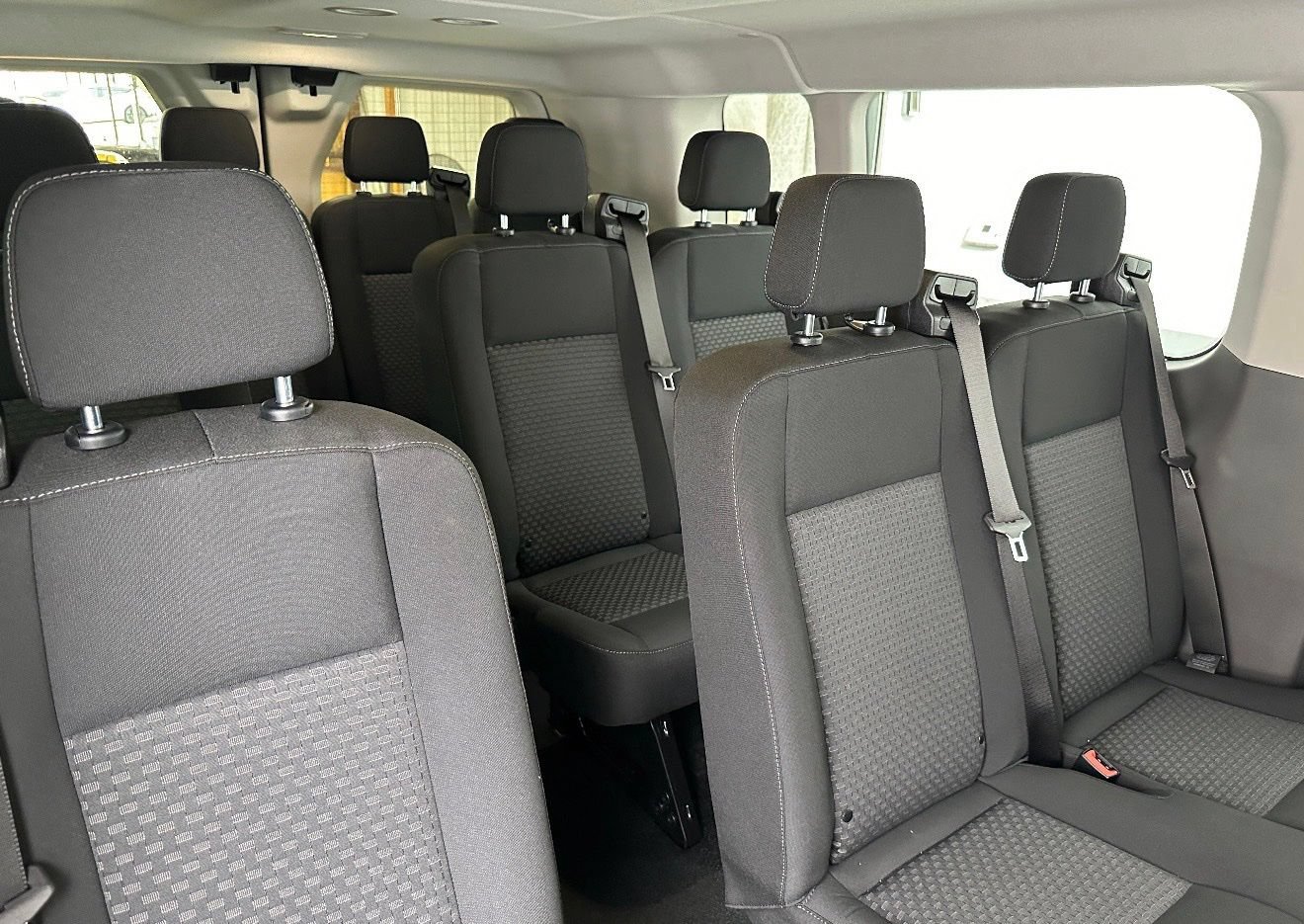 Used 2023 Ford Transit 350 XLT RWD image 4