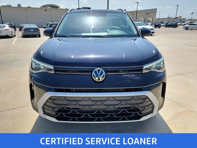 New 2025 Volkswagen Taos SE image 9