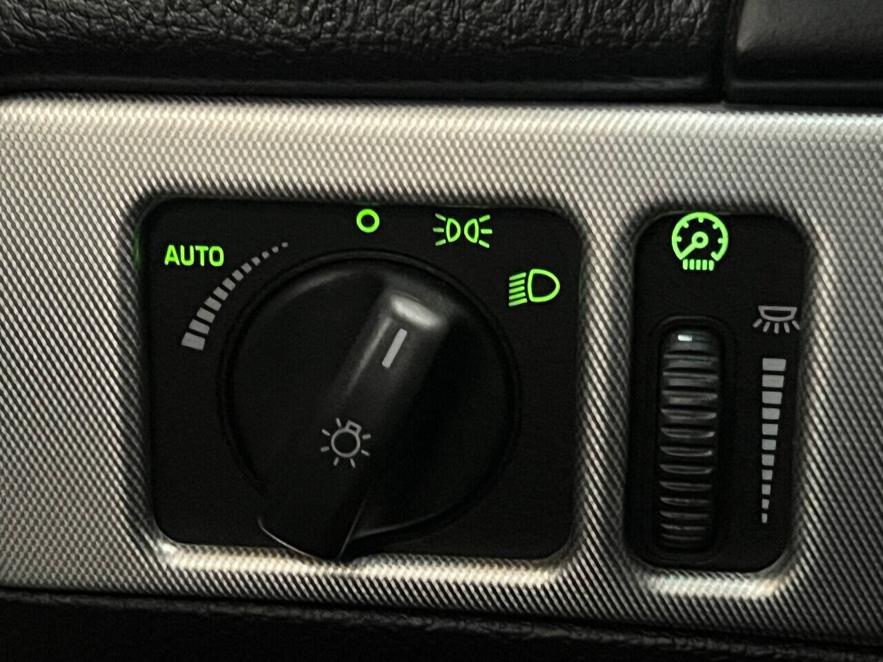 Used 2005 Ford Thunderbird RWD image 71