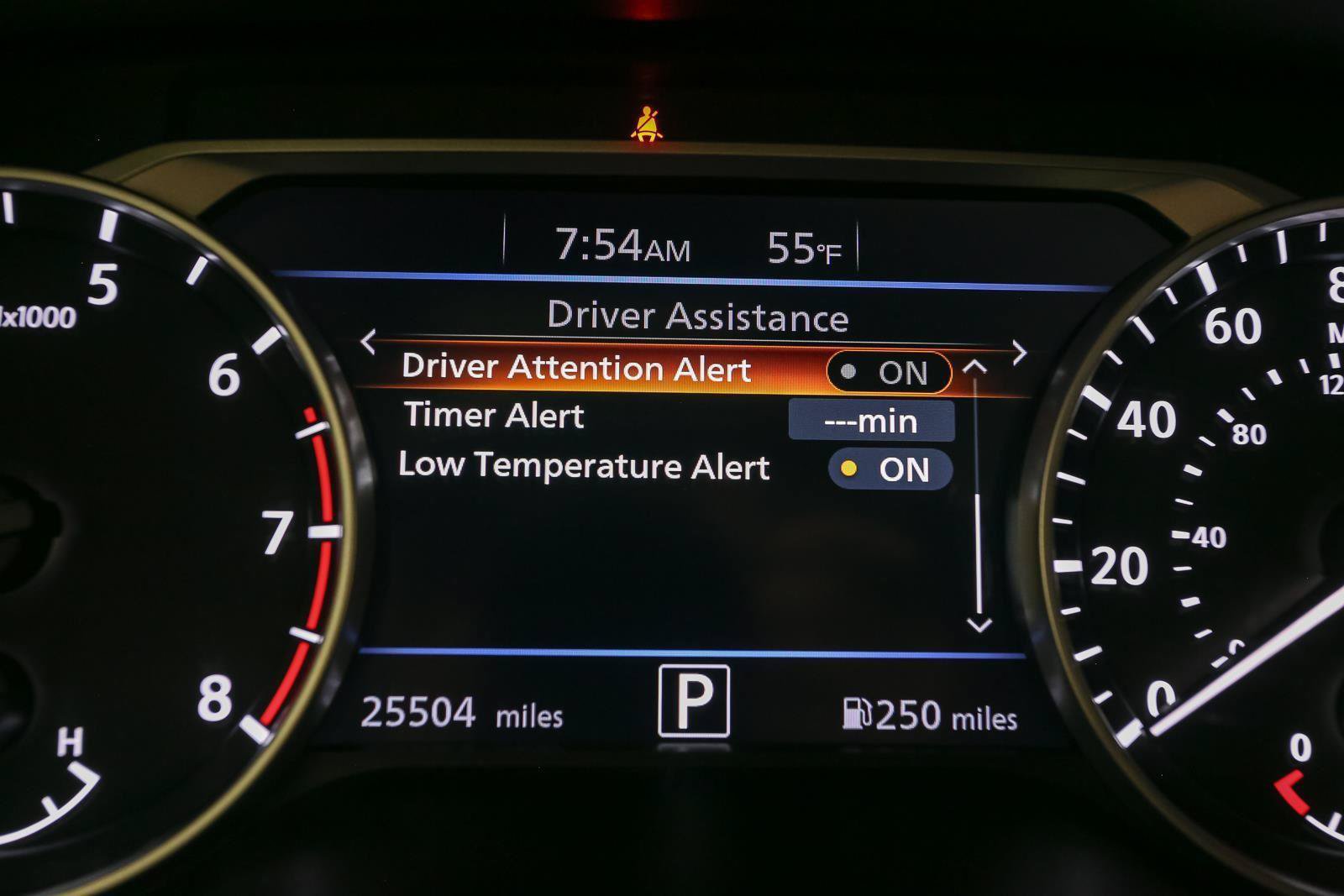 Used 2020 Nissan Sentra SR w/ Premium Package FWD image 38