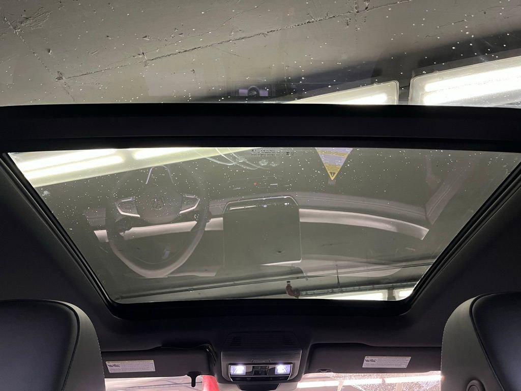 New 2026 Volkswagen Tiguan SE R-Line image 10