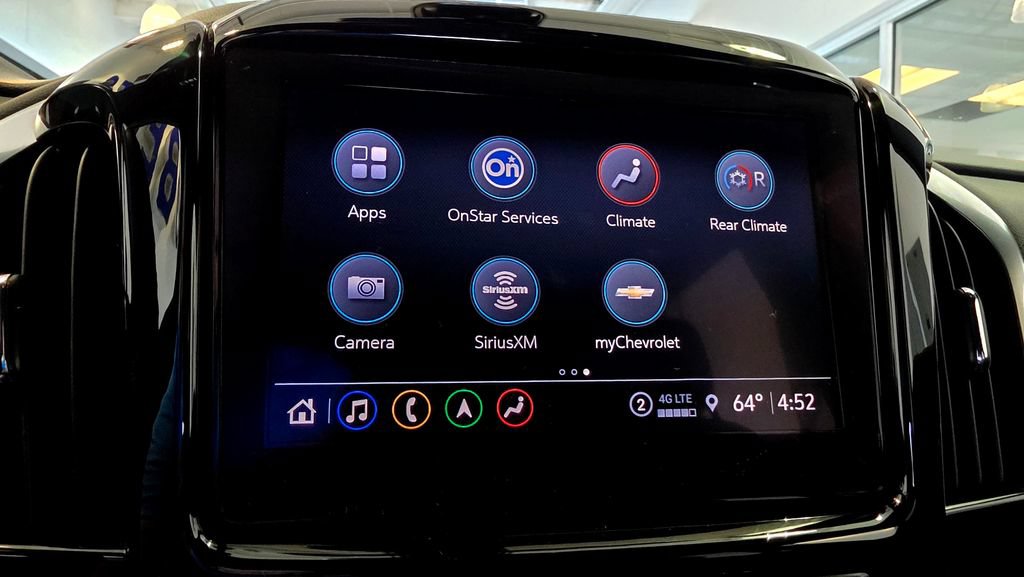 Used 2023 Chevrolet Traverse High Country AWD/4WD image 42