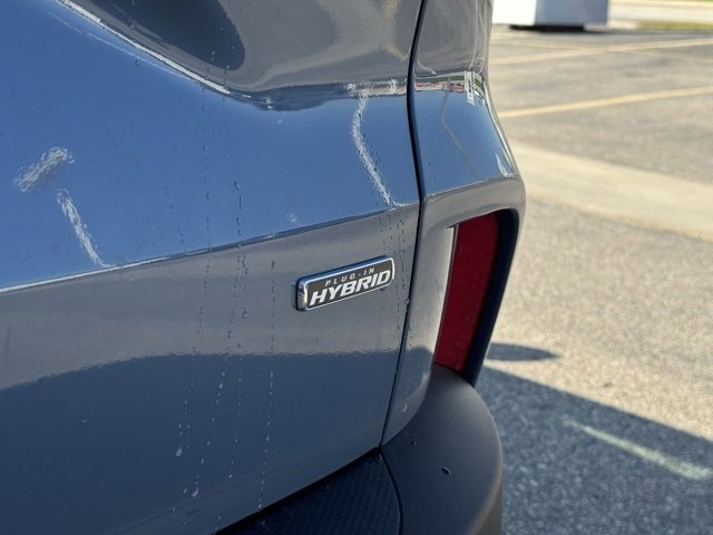 New 2025 Ford Escape SE w/ PHEV Premium Package image 37