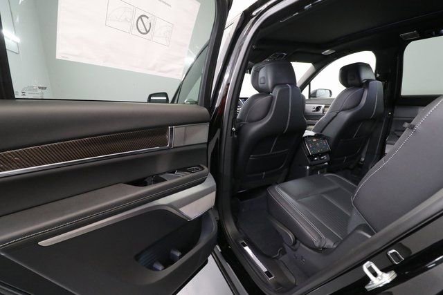 New 2026 Cadillac Vistiq Sport image 25