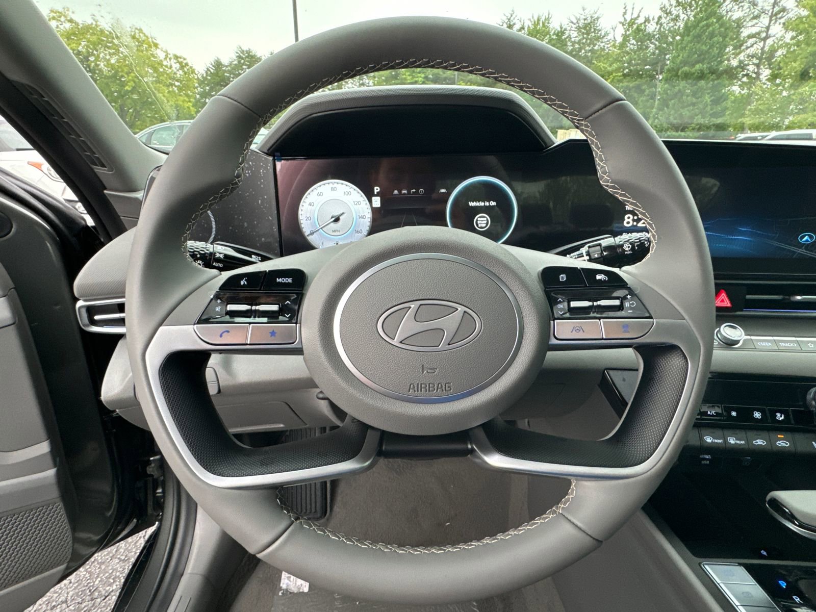 Certified 2025 Hyundai Elantra SEL image 25