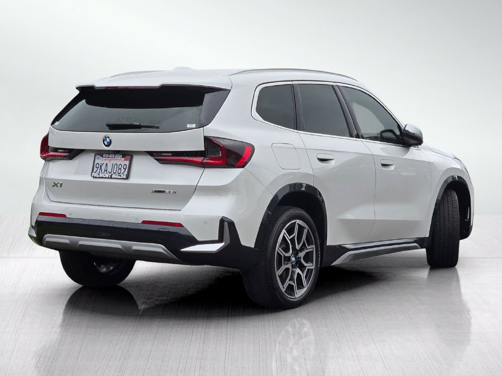 Used 2023 BMW X1 xDrive28i w/ Convenience Package AWD/4WD image 4