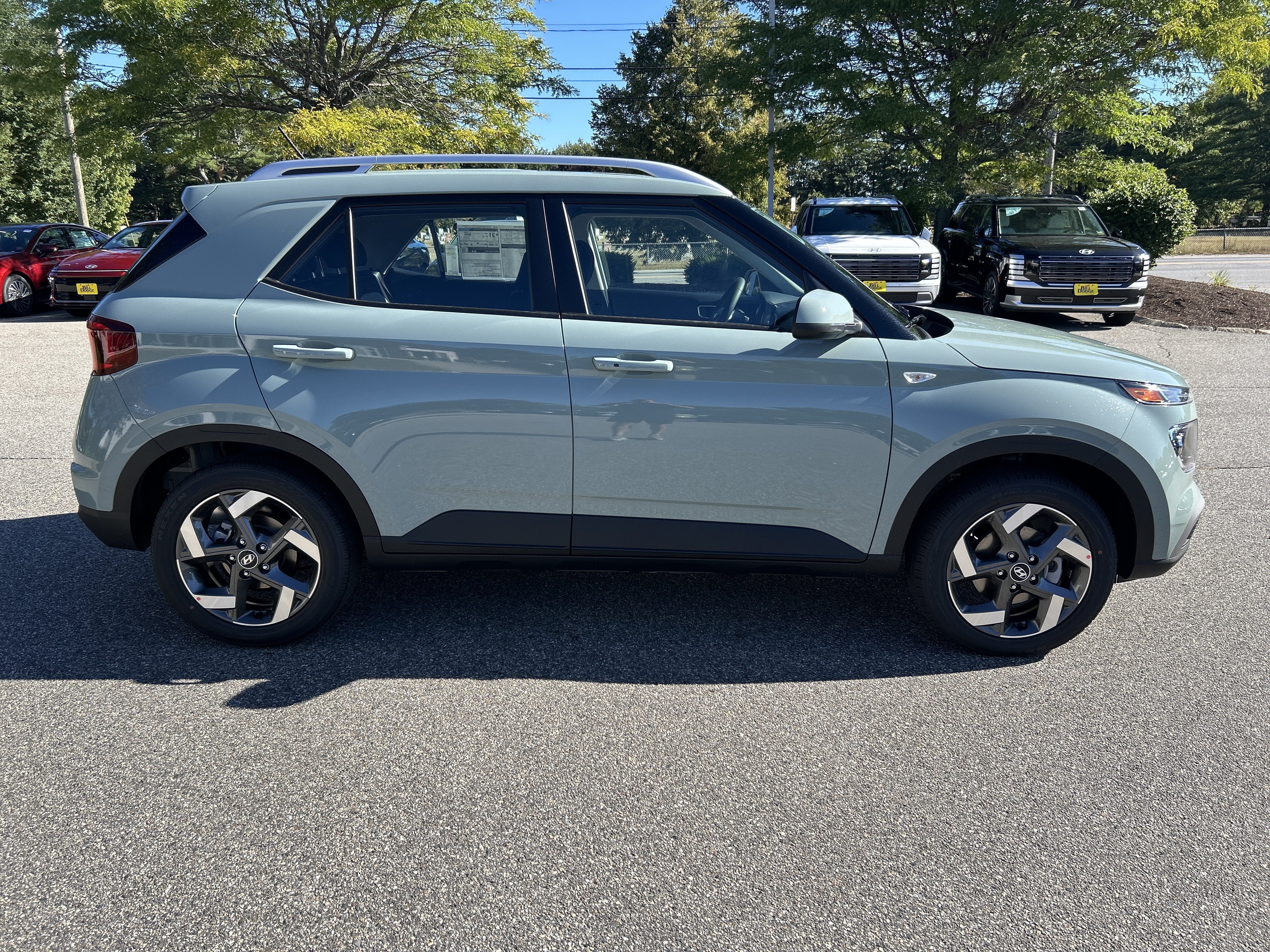 New 2026 Hyundai Venue SEL FWD image 8