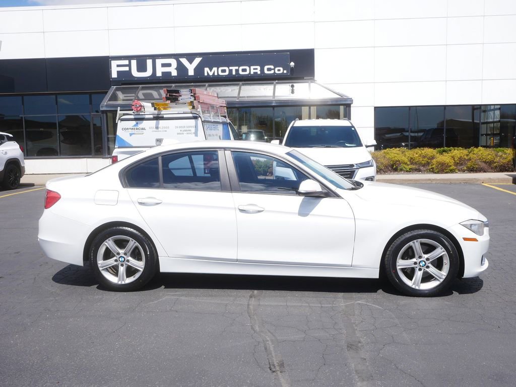 Used 2015 BMW 320i xDrive Sedan AWD/4WD image 1