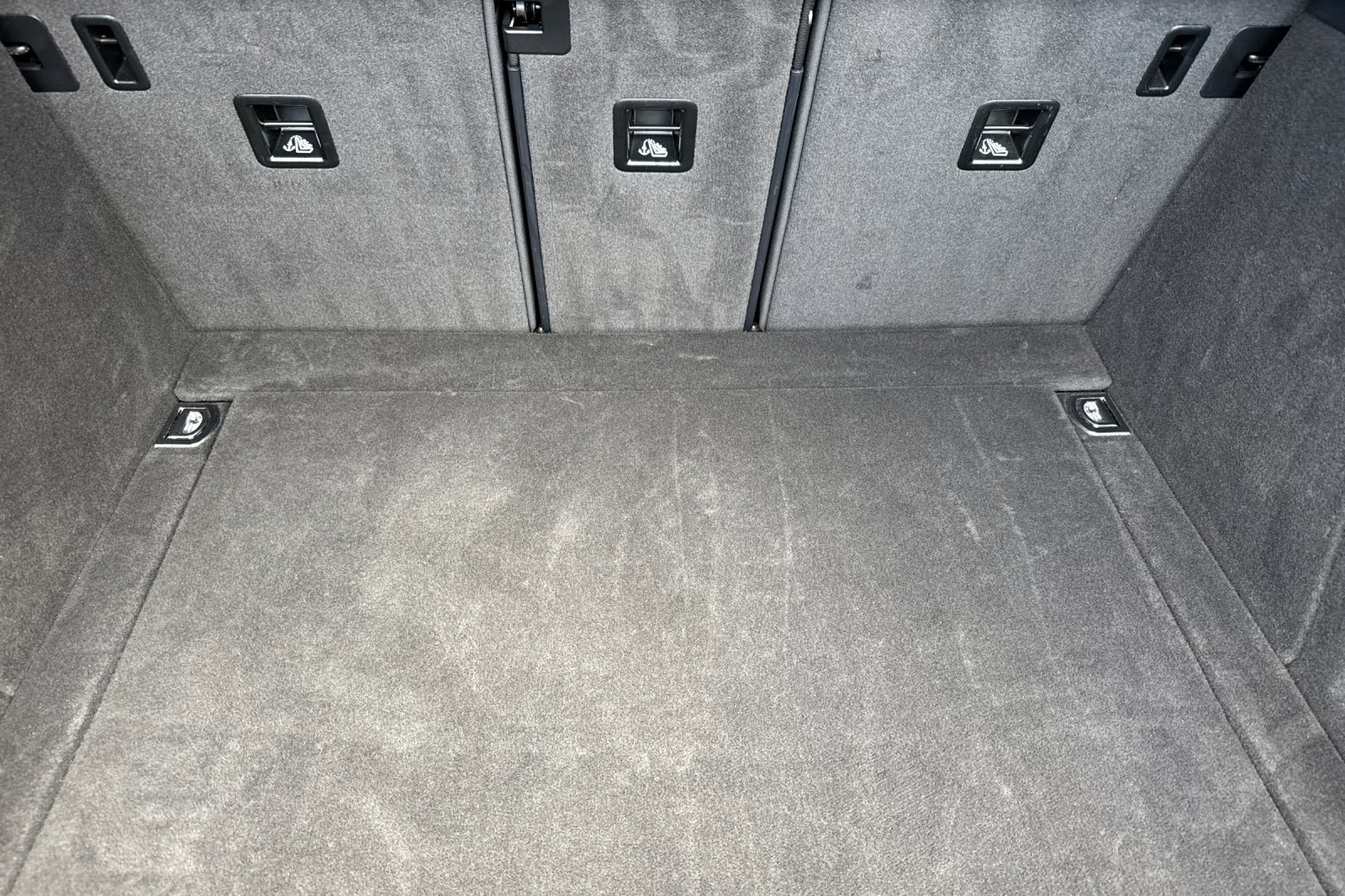 Used 2018 Porsche Macan AWD/4WD image 15