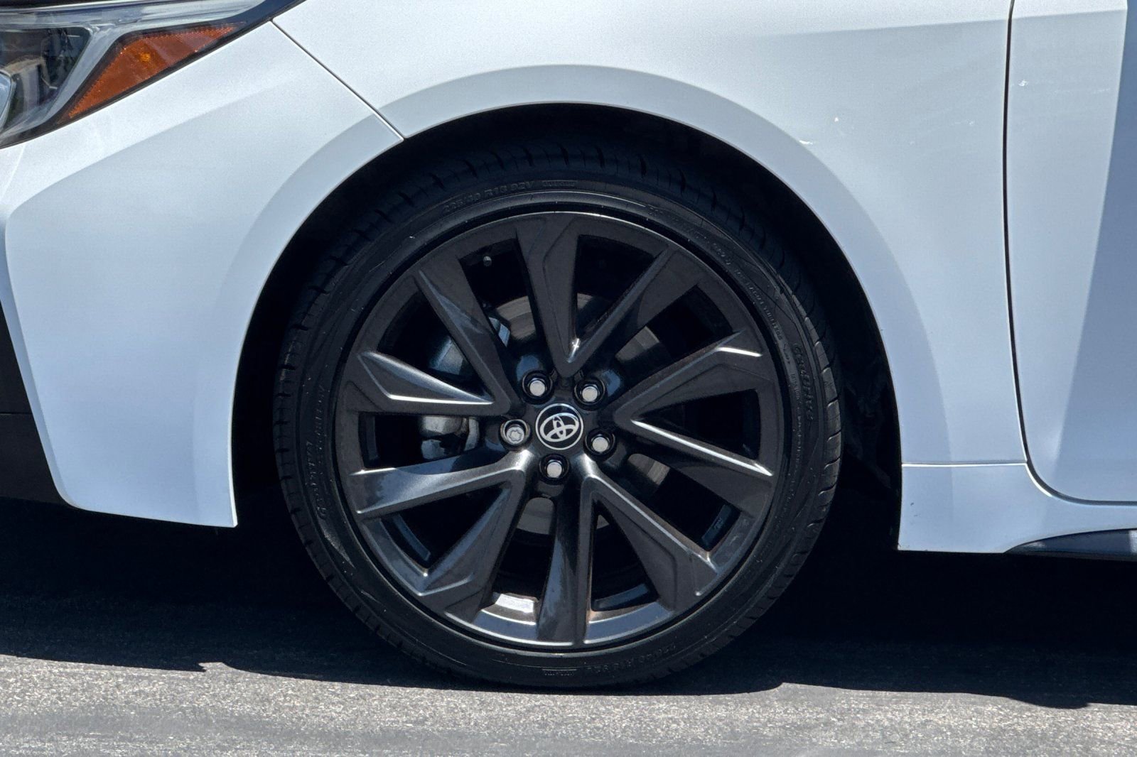 Used 2023 Toyota Corolla SE FWD image 34