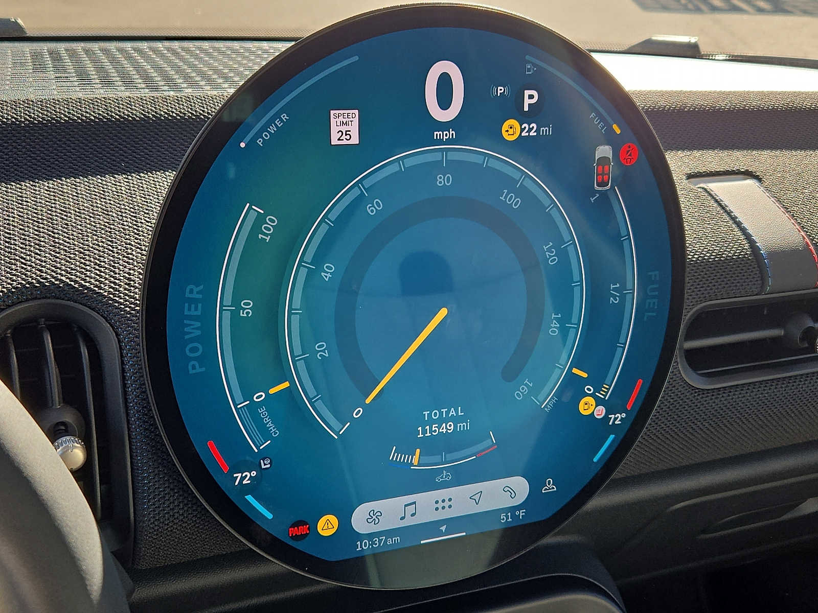 Used 2025 MINI Cooper 2-Door Hardtop image 16